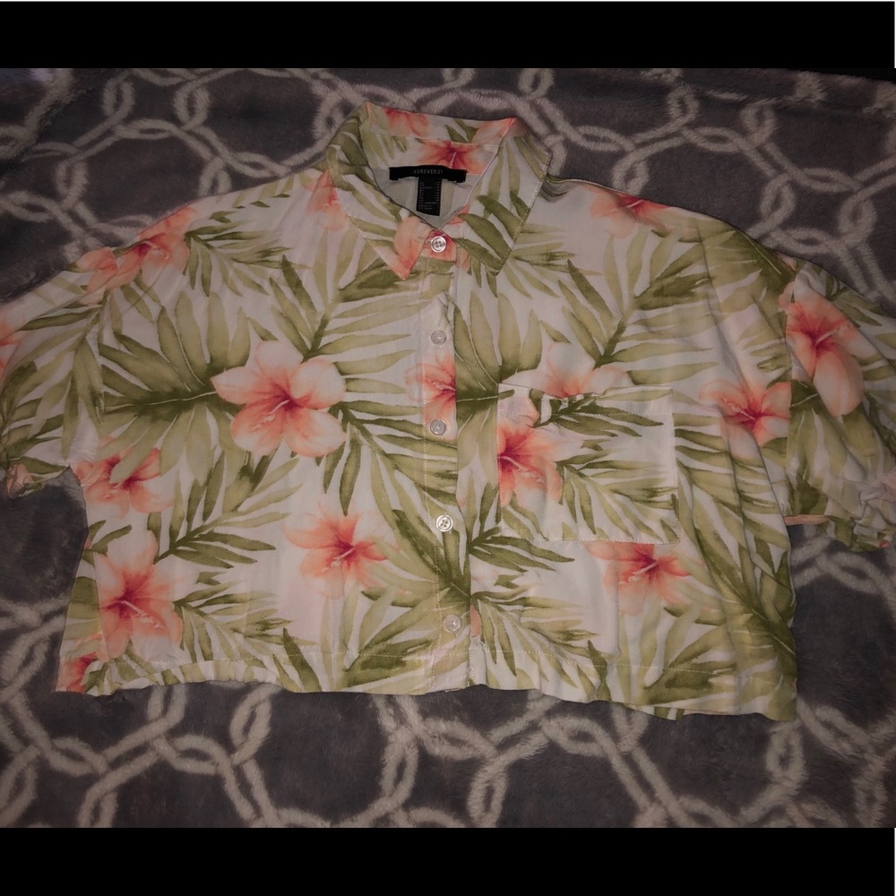 Forever 21 cropped hawaiian print button down